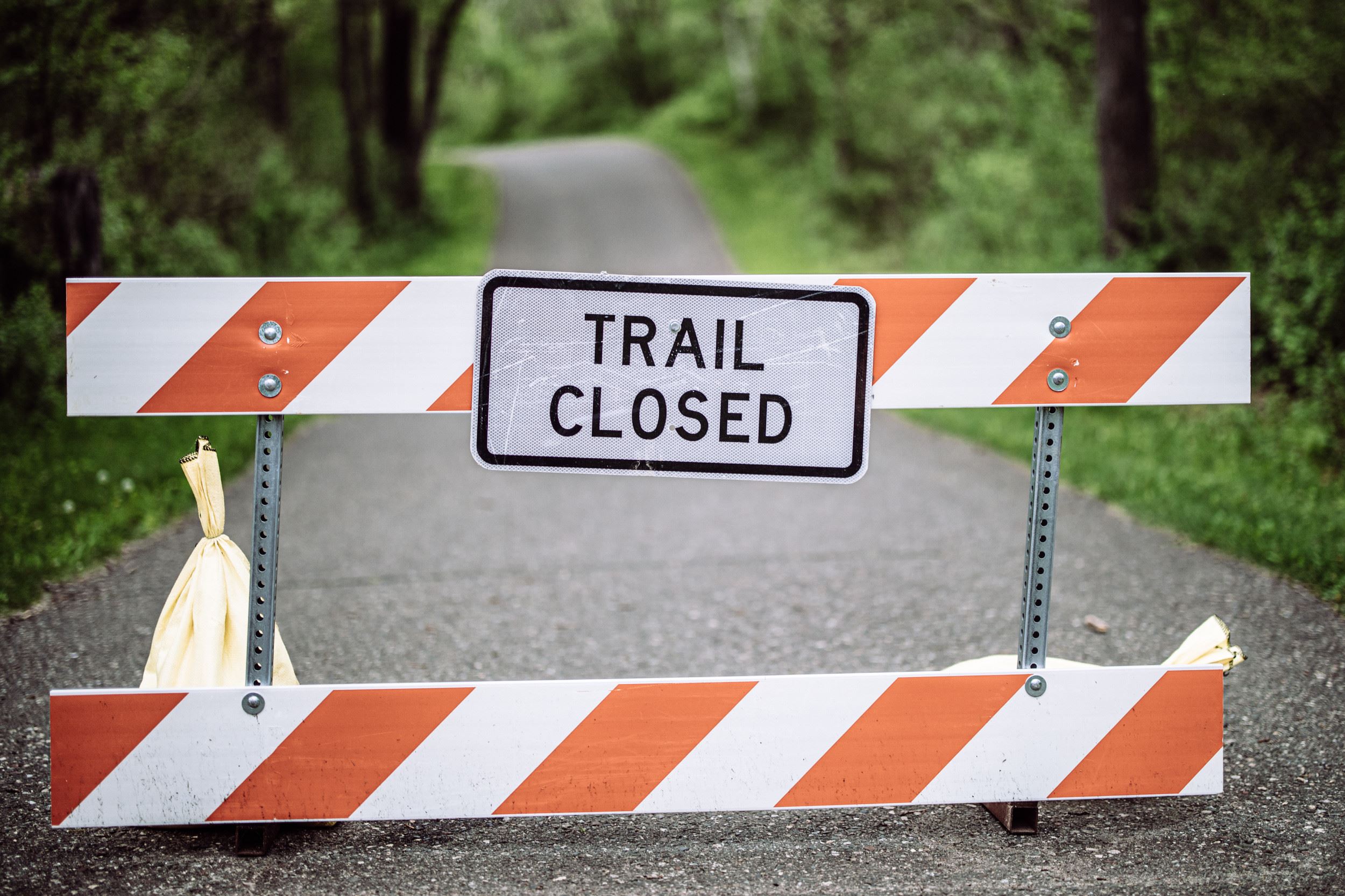 trail-closed-sign